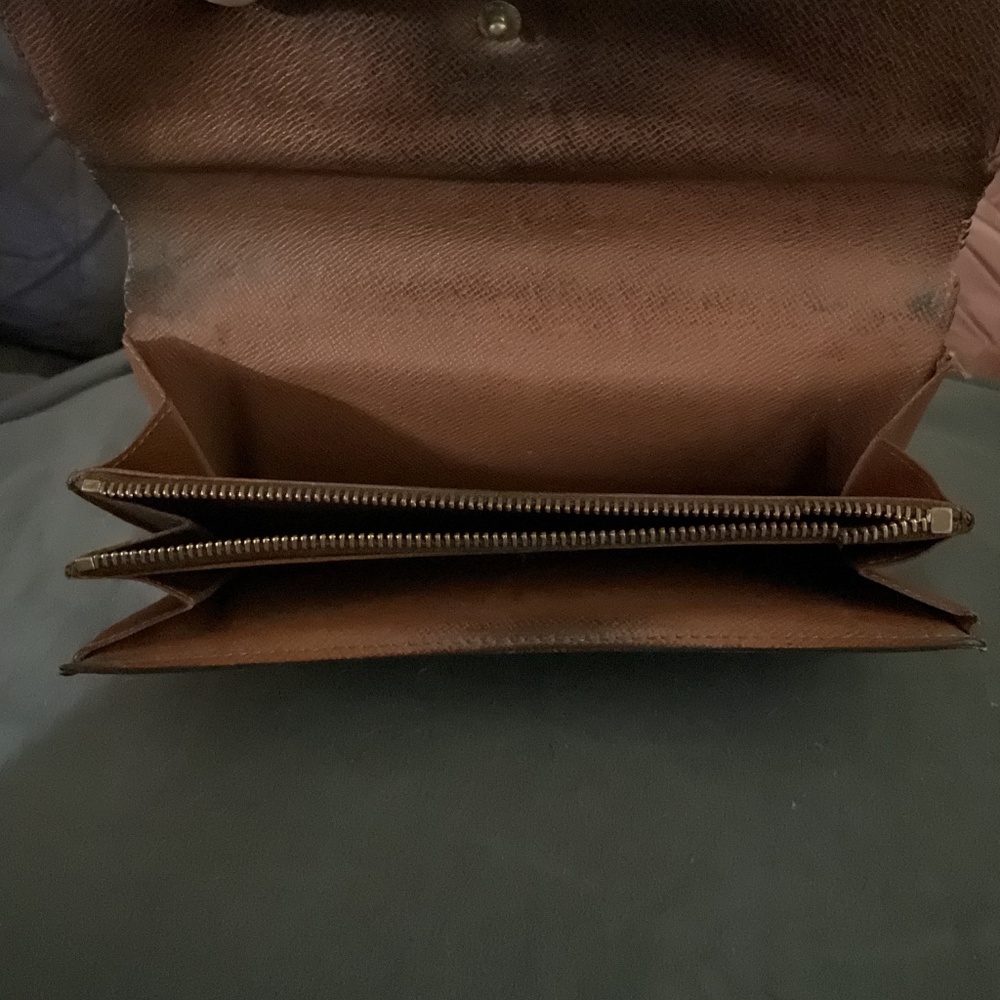 Rehab Project LV Monogram Sarah Wallet - Picture 6 of 8